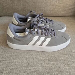 Adidas  VL Court 3.0 Men's Grey Suede Sneakers ID6276 Sixe 9